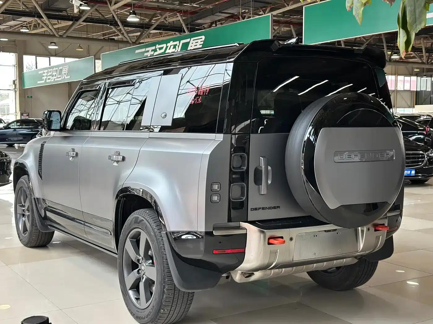 2023 Land Rover Defender Facelift 110 3.0T P400 X — миниатюра 5