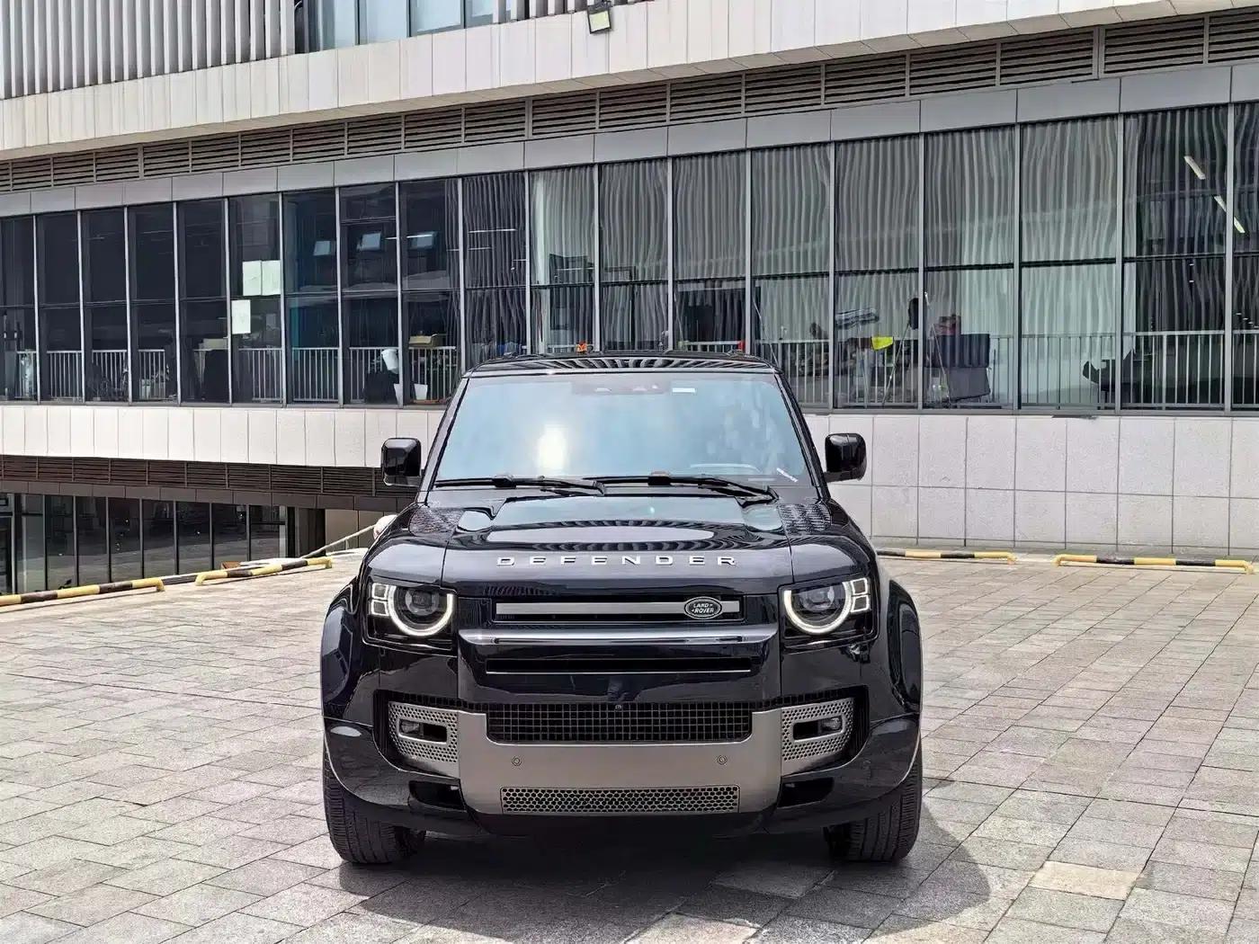 2024 Land Rover Defender 110 3.0T P400 X-DYNAMIC HSE — миниатюра 2