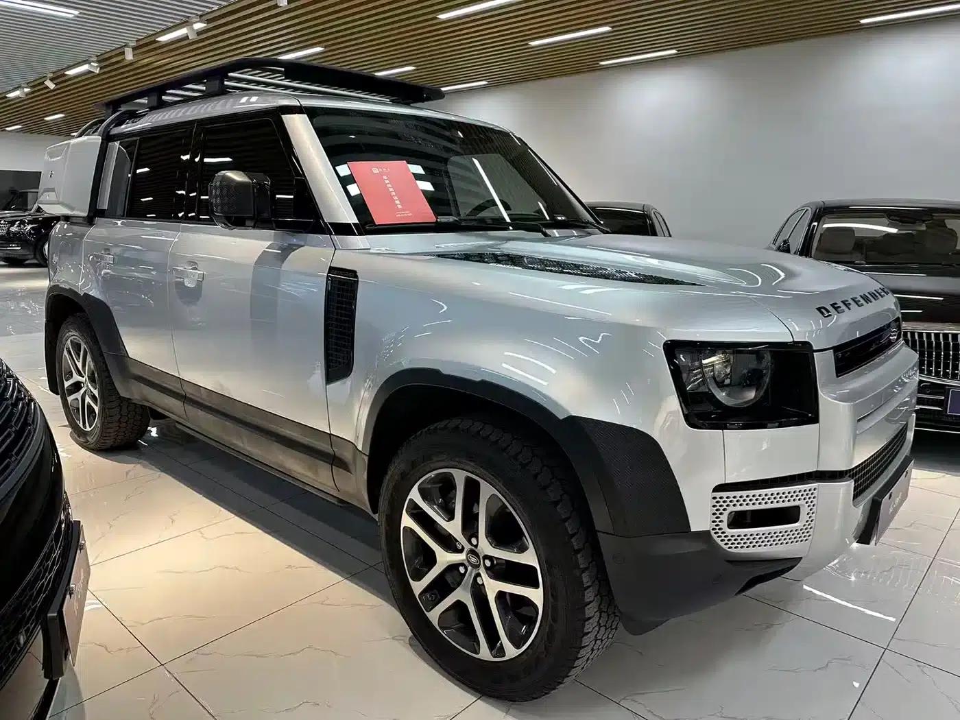2020 Land Rover Defender 110 P400 Dark Edition — миниатюра 1