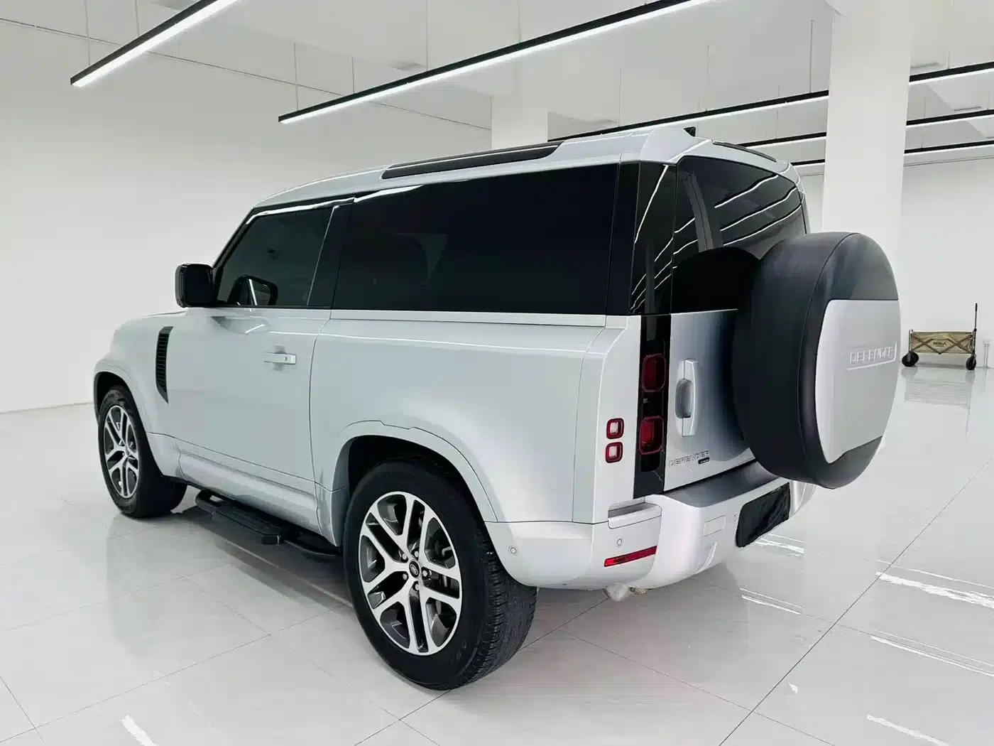 2022 Land Rover Defender 90 3.0T P400 XS — миниатюра 7