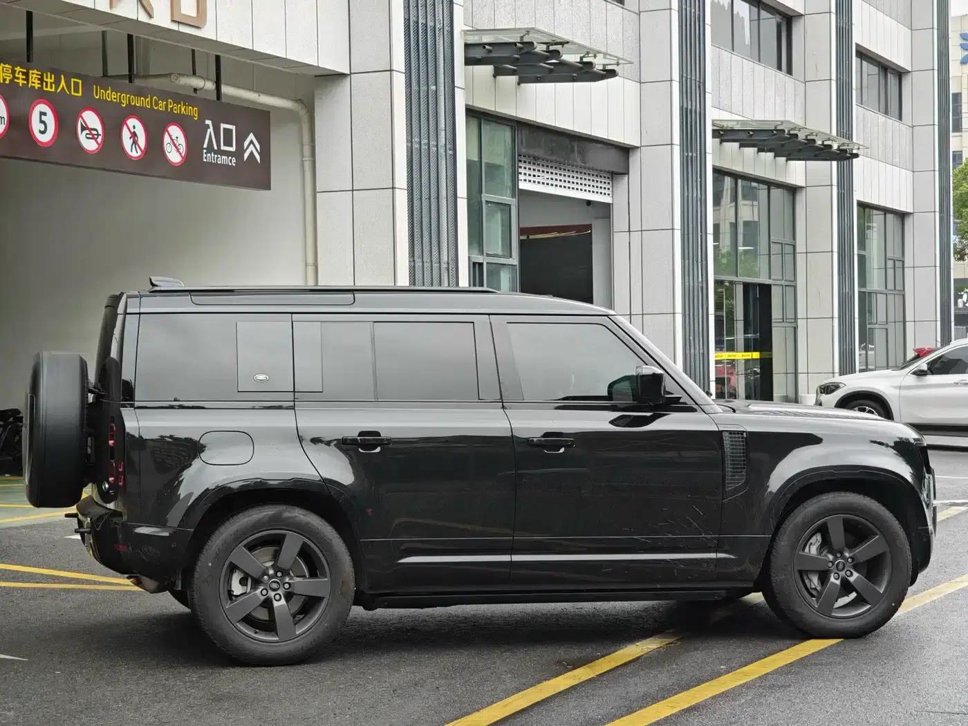 2023 Land Rover Defender Facelift 110 3.0T P400 X-DYNAMIC HSE — миниатюра 4