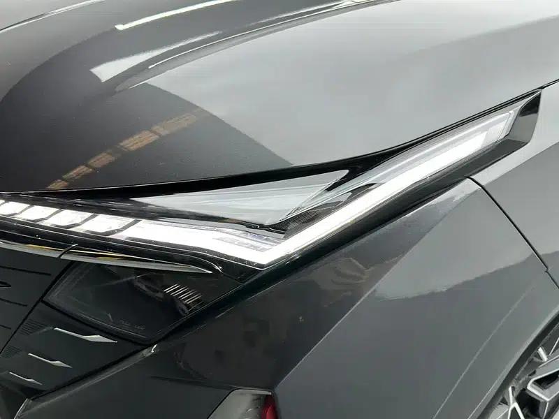 Changan Oushang Z6 2023 Blue Whale 1.5T DCT Smart City Edition — миниатюра 12
