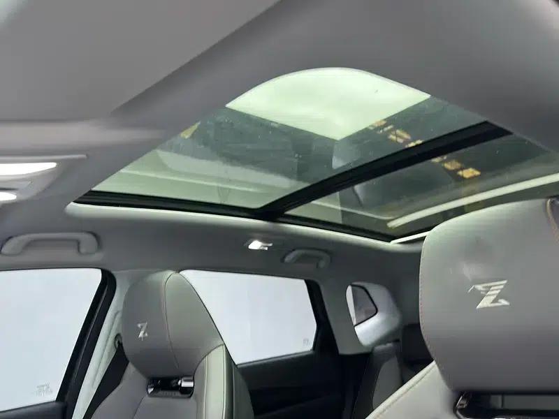 Changan Oushang Z6 2023 Blue Whale 1.5T DCT Smart City Edition — миниатюра 19