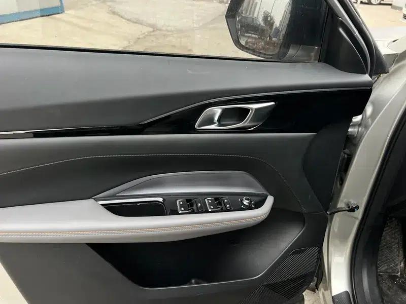 Changan Oushang Z6 2022 Blue Whale 1.5T DCT Smart Edition — миниатюра 11