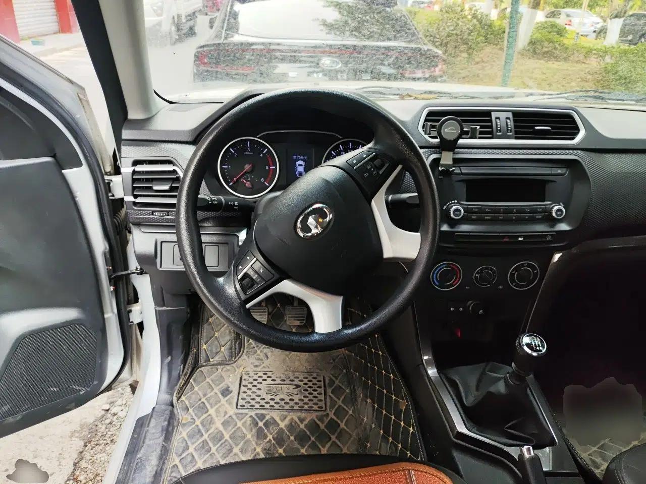 Great Wall Wingle 5 2021 2.0T Diesel Two-Wheel Drive Elite Version Big Double Cab China VI Standard GW4D20M — миниатюра 10