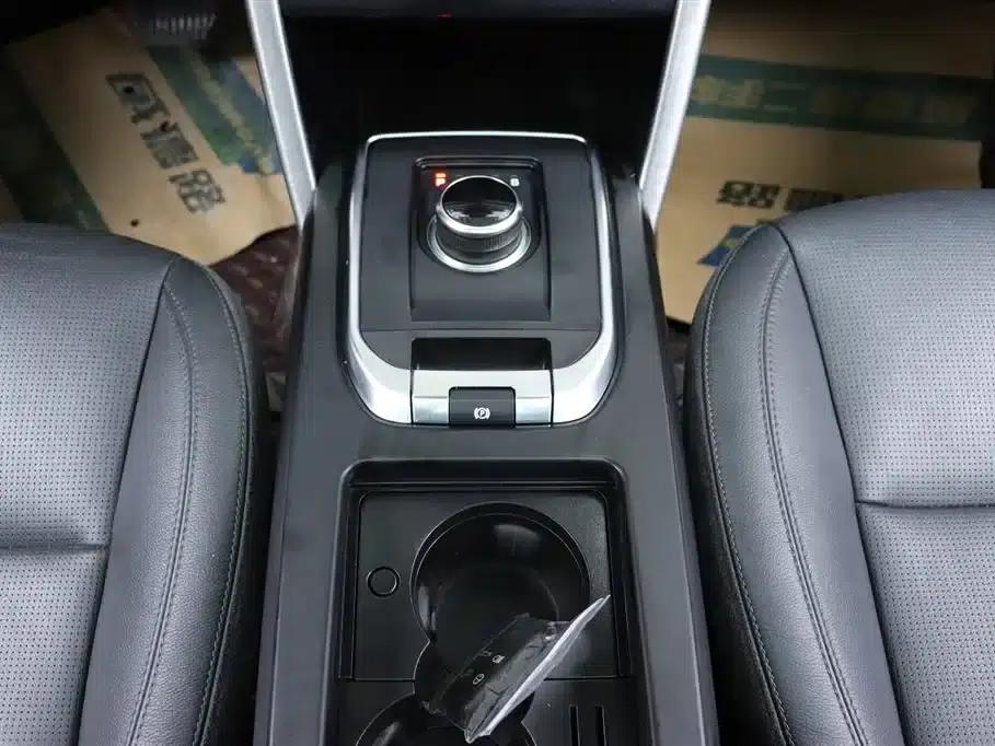 Discovery Sport 2019 240PS SE Edition (China VI Emission Standard) — миниатюра 24