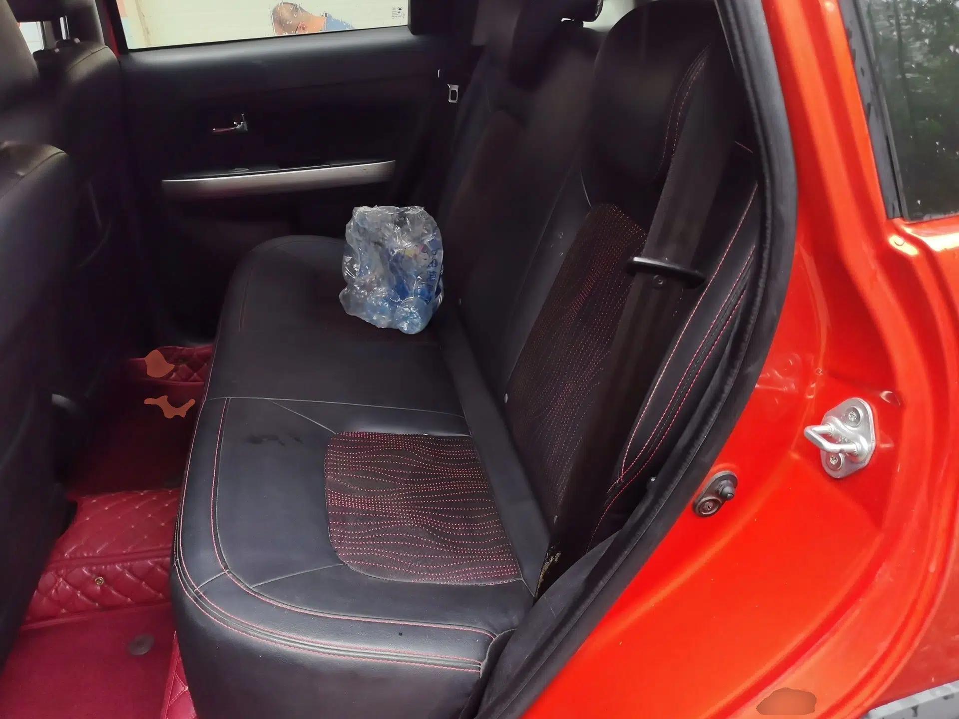 Great Wall M4 2012 1.5L Manual Luxury Version — миниатюра 17