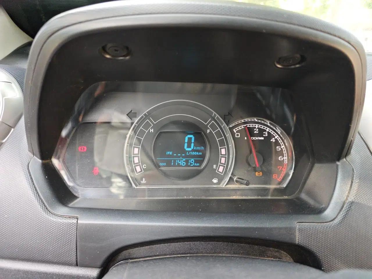 Great Wall M4 2012 1.5L Manual Comfort Version — миниатюра 11
