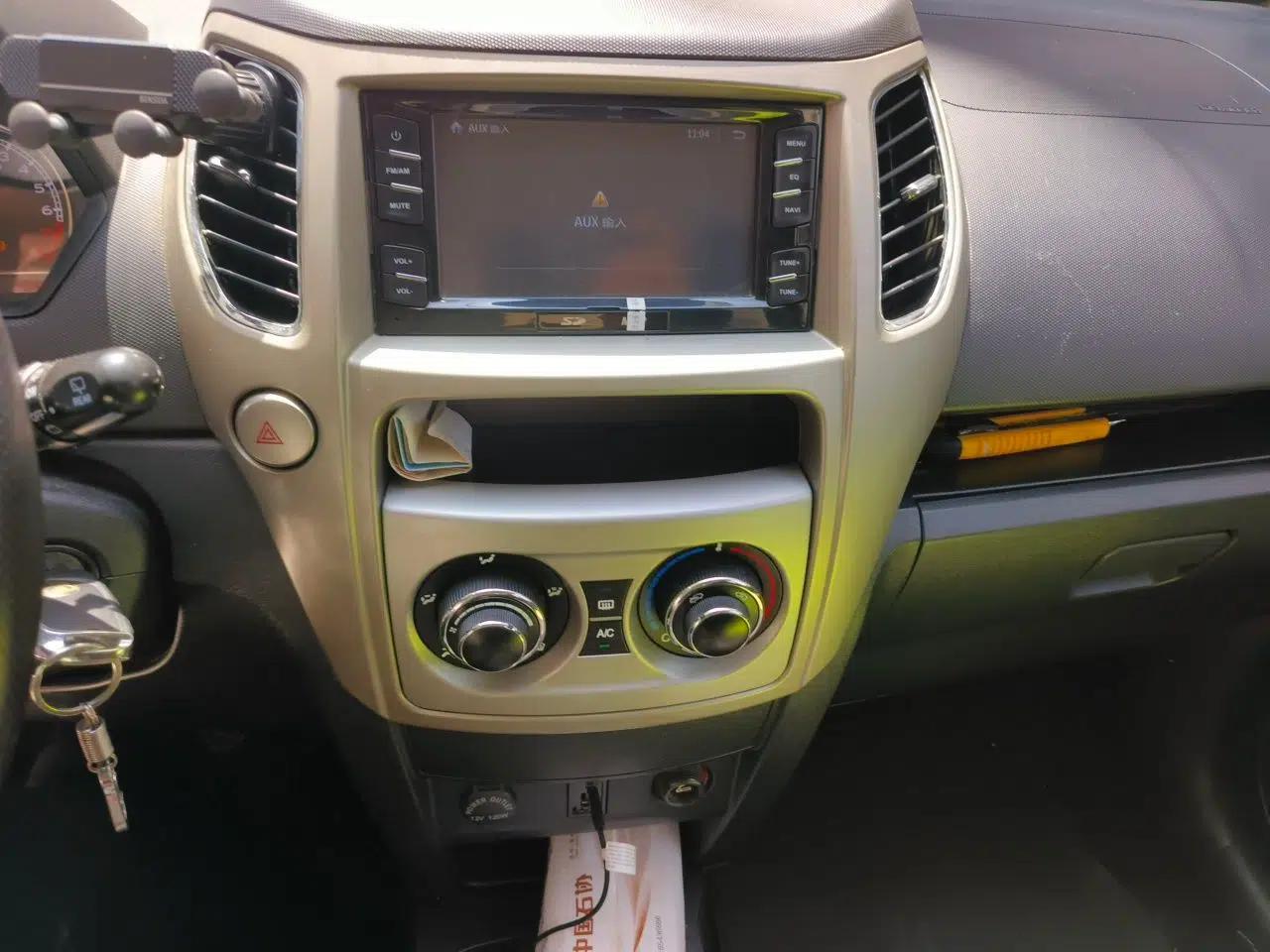 Great Wall M4 2012 1.5L Manual Luxury Version — миниатюра 13
