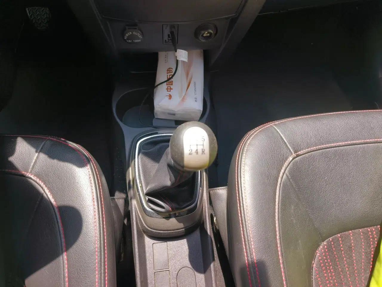 Great Wall M4 2012 1.5L Manual Luxury Version — миниатюра 14