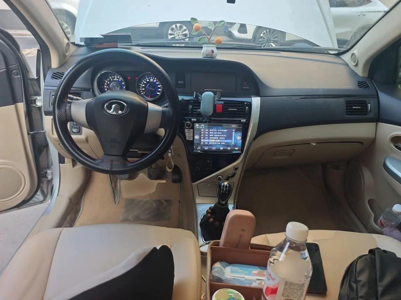 Great Wall C30 2013 1.5L Manual Comfort Model — миниатюра 9