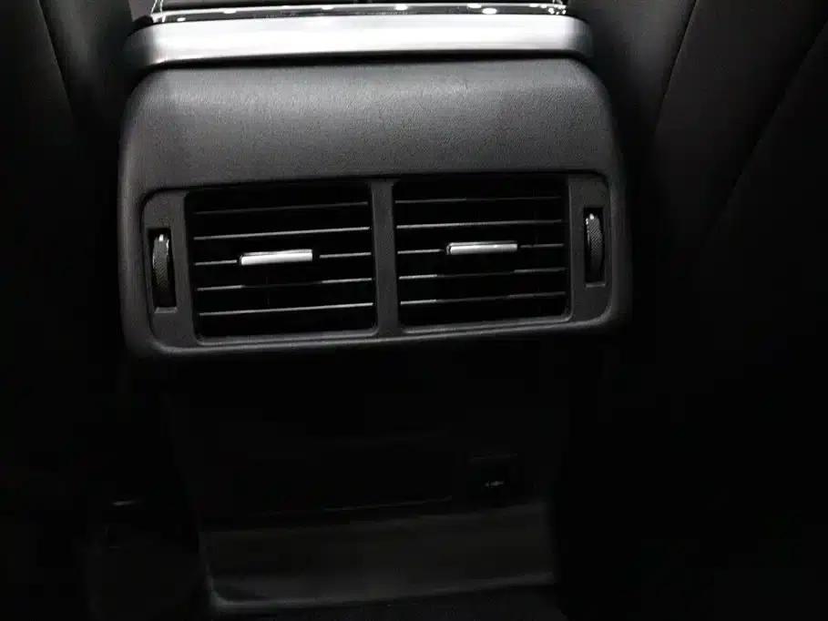 Range Rover Velar 2022 250PS — миниатюра 8