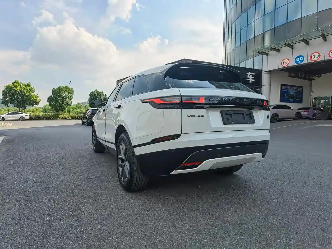 Range Rover Velar 2026 250PS Dynamic SE — миниатюра 3