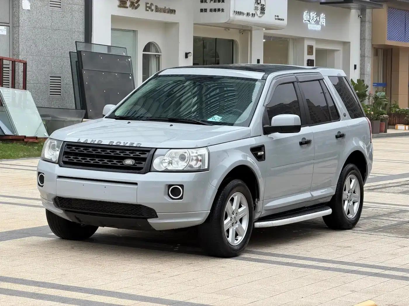 Freelander 2 2012 2.0T Si4 SE Petrol Version — миниатюра 1