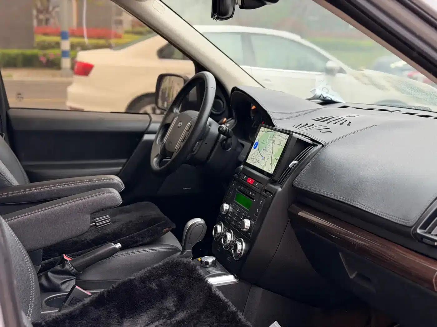 Freelander 2 2012 2.0T Si4 SE Petrol Version — миниатюра 13