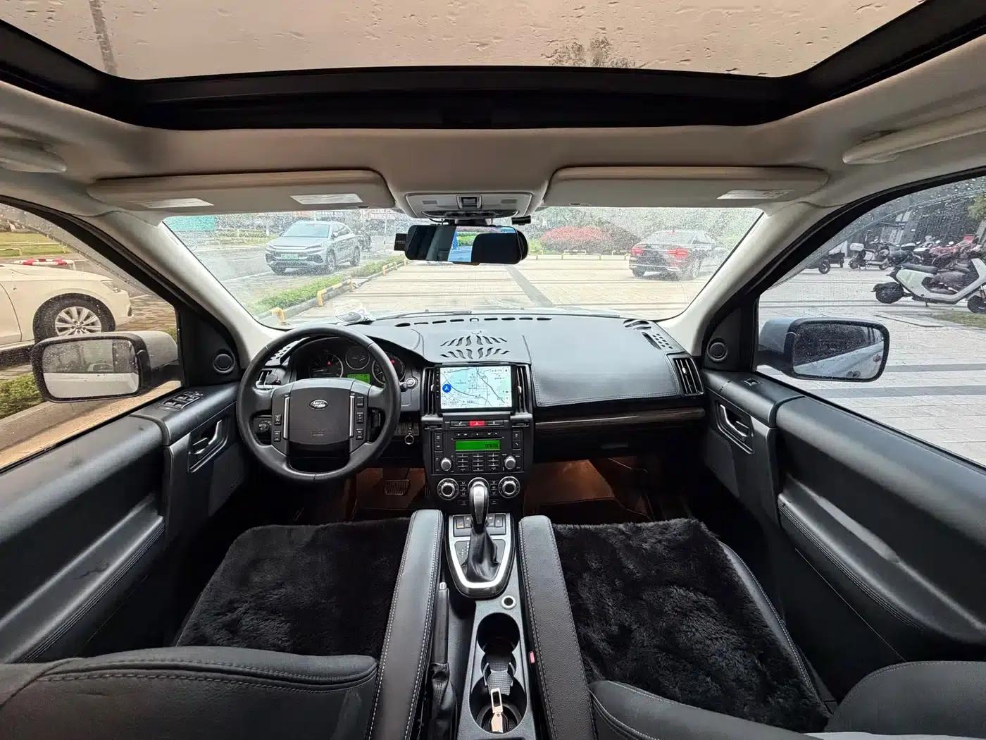 Freelander 2 2012 2.0T Si4 SE Petrol Version — миниатюра 7