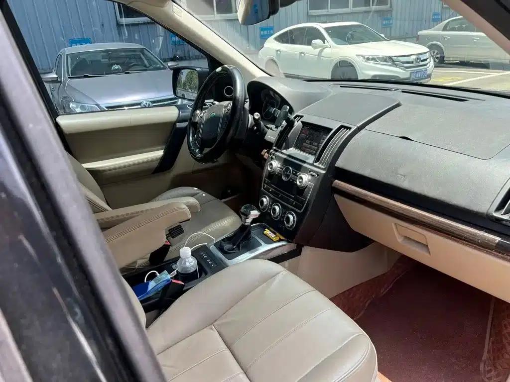 Freelander 2 2013 2.0T Si4 SE Petrol Version — миниатюра 3