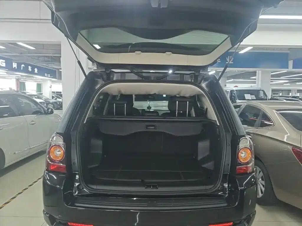 Freelander 2 2014 2.0T Si4 HSE Petrol Version — миниатюра 19
