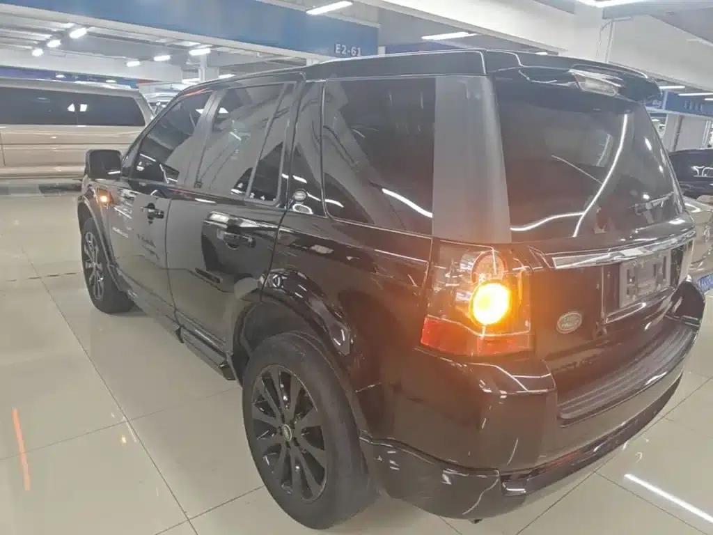 Freelander 2 2014 2.0T Si4 HSE Petrol Version — миниатюра 5