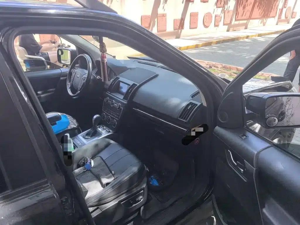 Freelander 2 2014 2.2T SD4 SE Diesel — миниатюра 19