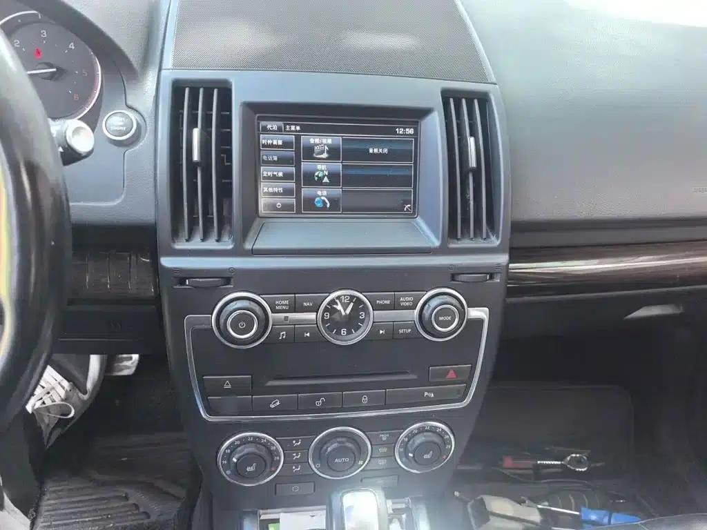 Freelander 2 2014 2.2T SD4 SE Diesel — миниатюра 6