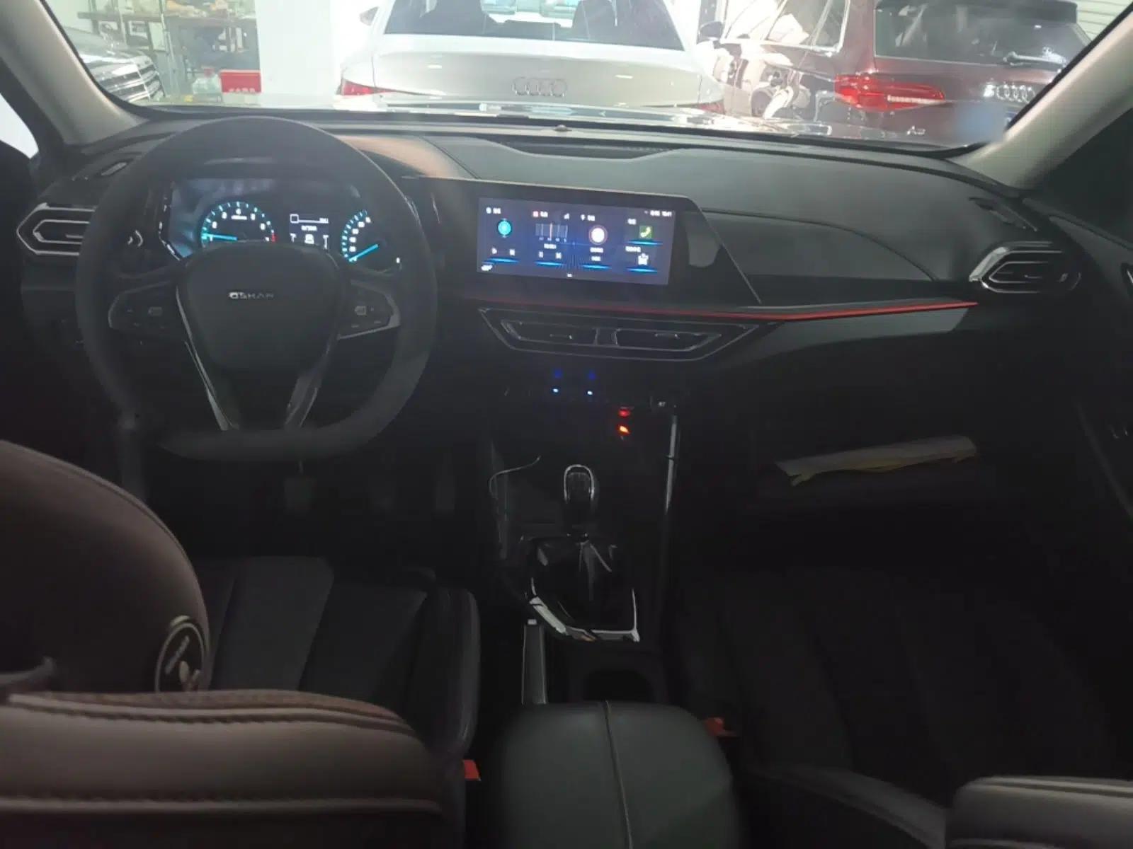 CHANGAN OSHAN X5 2021 Revised Version 1.6L Manual Luxury Edition — миниатюра 12