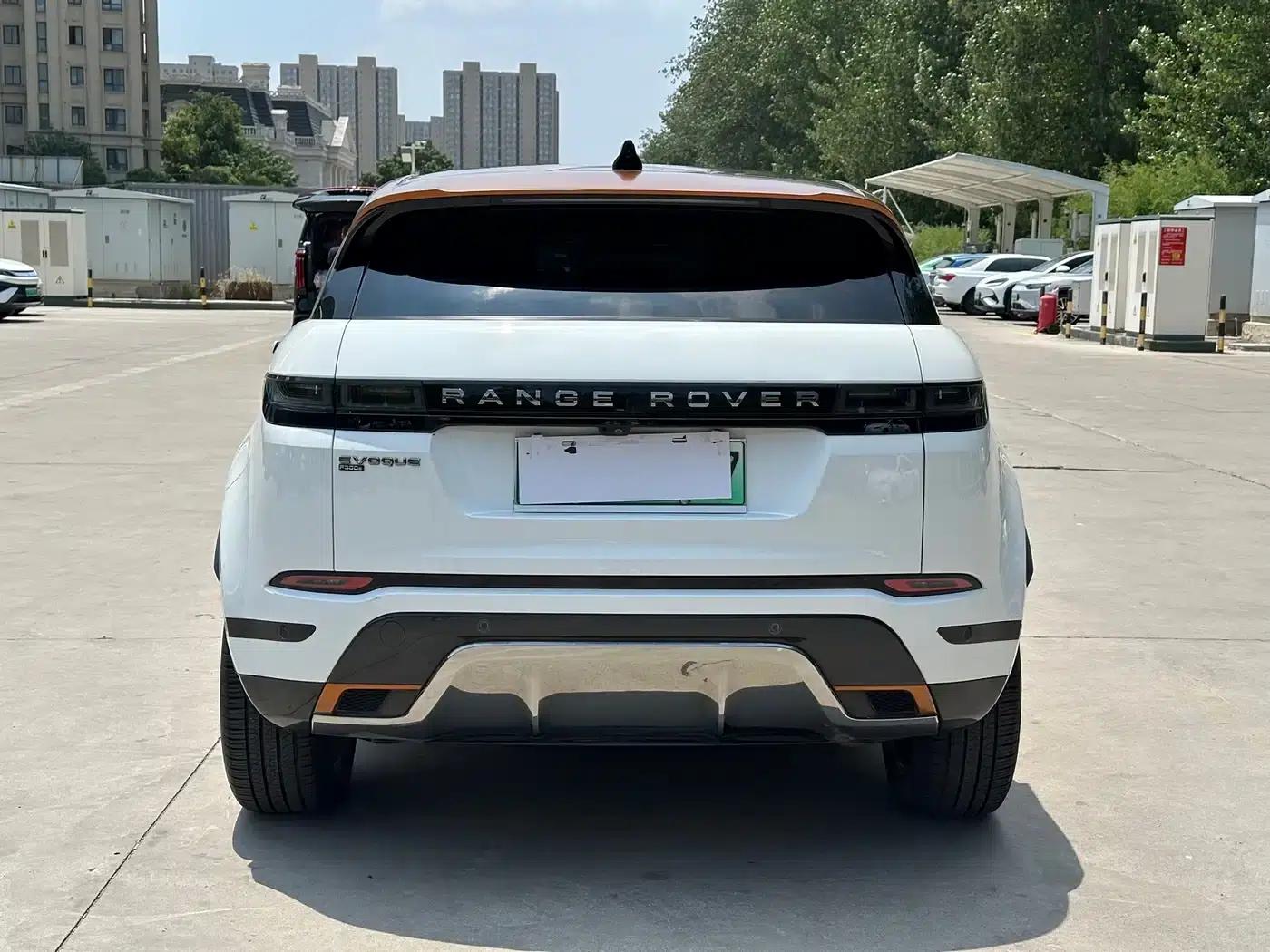 Range Rover Evoque PHEV 2021 Model P300e Luxury Edition — миниатюра 5