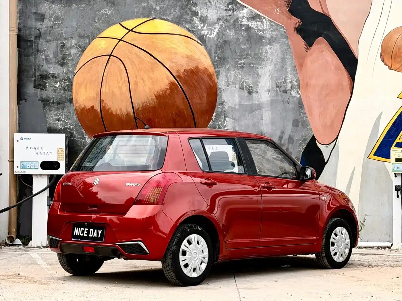 2014 Swift 1.3L Manual Standard Edition — миниатюра 4