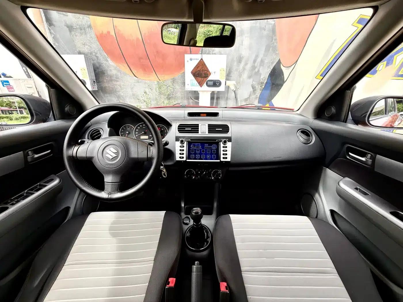 2014 Swift 1.3L Manual Standard Edition — миниатюра 7