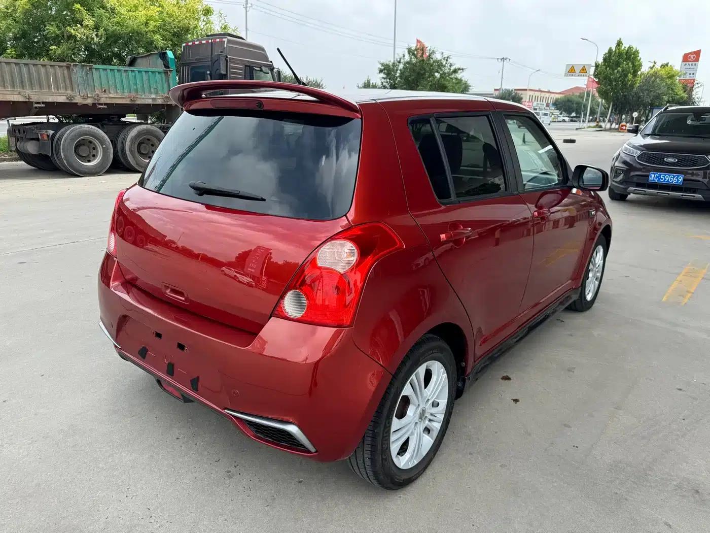 2013 Swift 1.5L Automatic Standard Edition — миниатюра 17