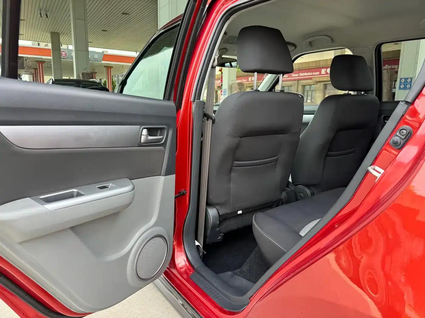 2013 Swift 1.5L Automatic Standard Edition — миниатюра 9
