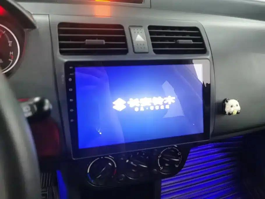 2016 Swift 1.5L Automatic Fashion Cool Play Edition — миниатюра 13