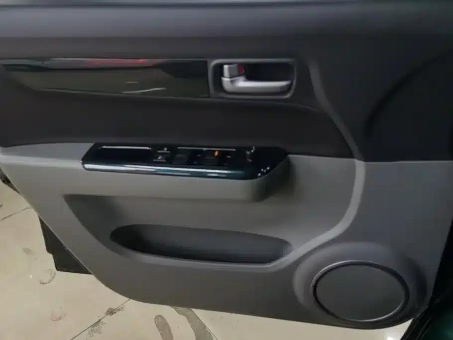 2016 Swift 1.5L Automatic Fashion Cool Play Edition — миниатюра 7