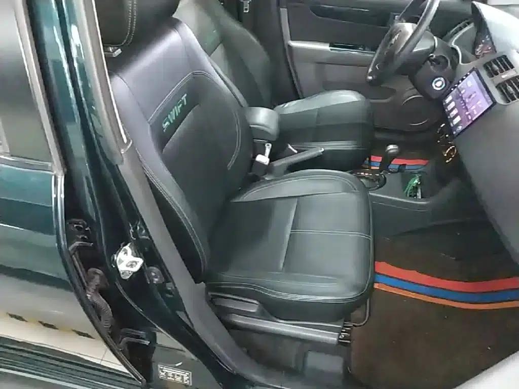 2016 Swift 1.5L Automatic Fashion Cool Play Edition — миниатюра 25