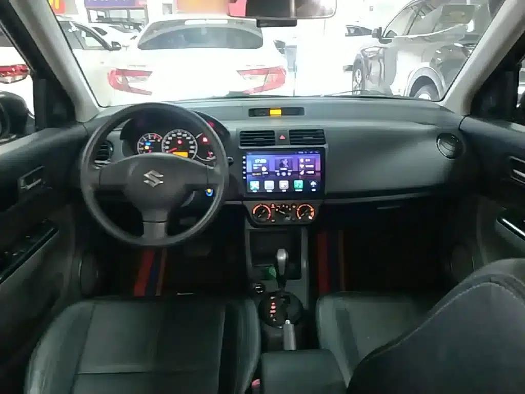 2016 Swift 1.5L Automatic Fashion Cool Play Edition — миниатюра 10
