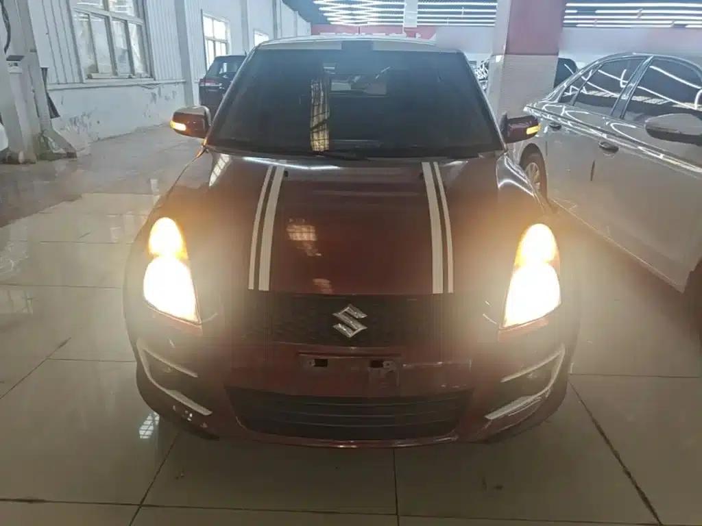 2013 Swift 1.5L Manual 20th Anniversary Limited Edition — миниатюра 3