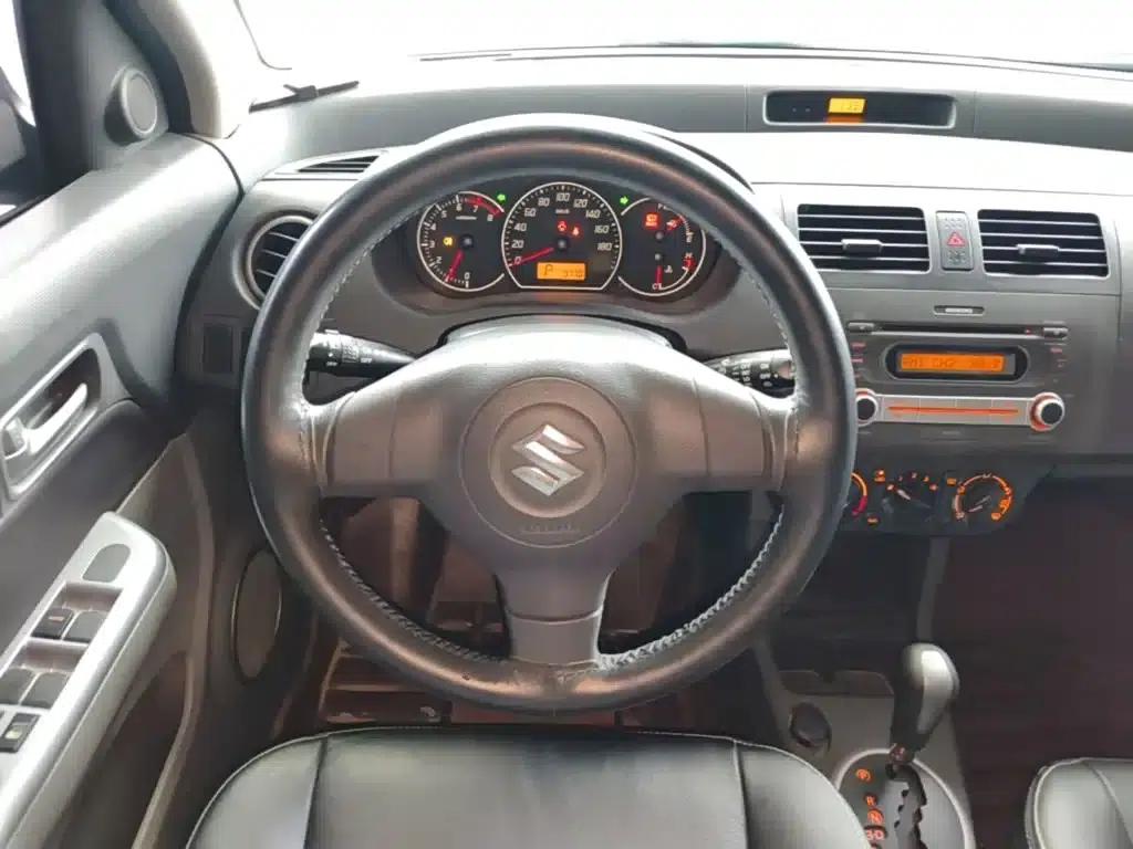 2014 Swift 1.5L Automatic Fashion Edition — миниатюра 11