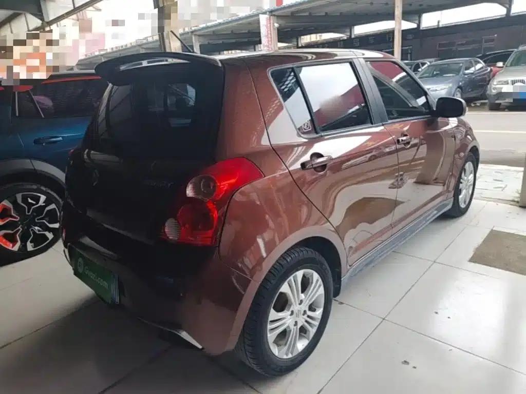 2014 Swift 1.5L Automatic Fashion Edition — миниатюра 7