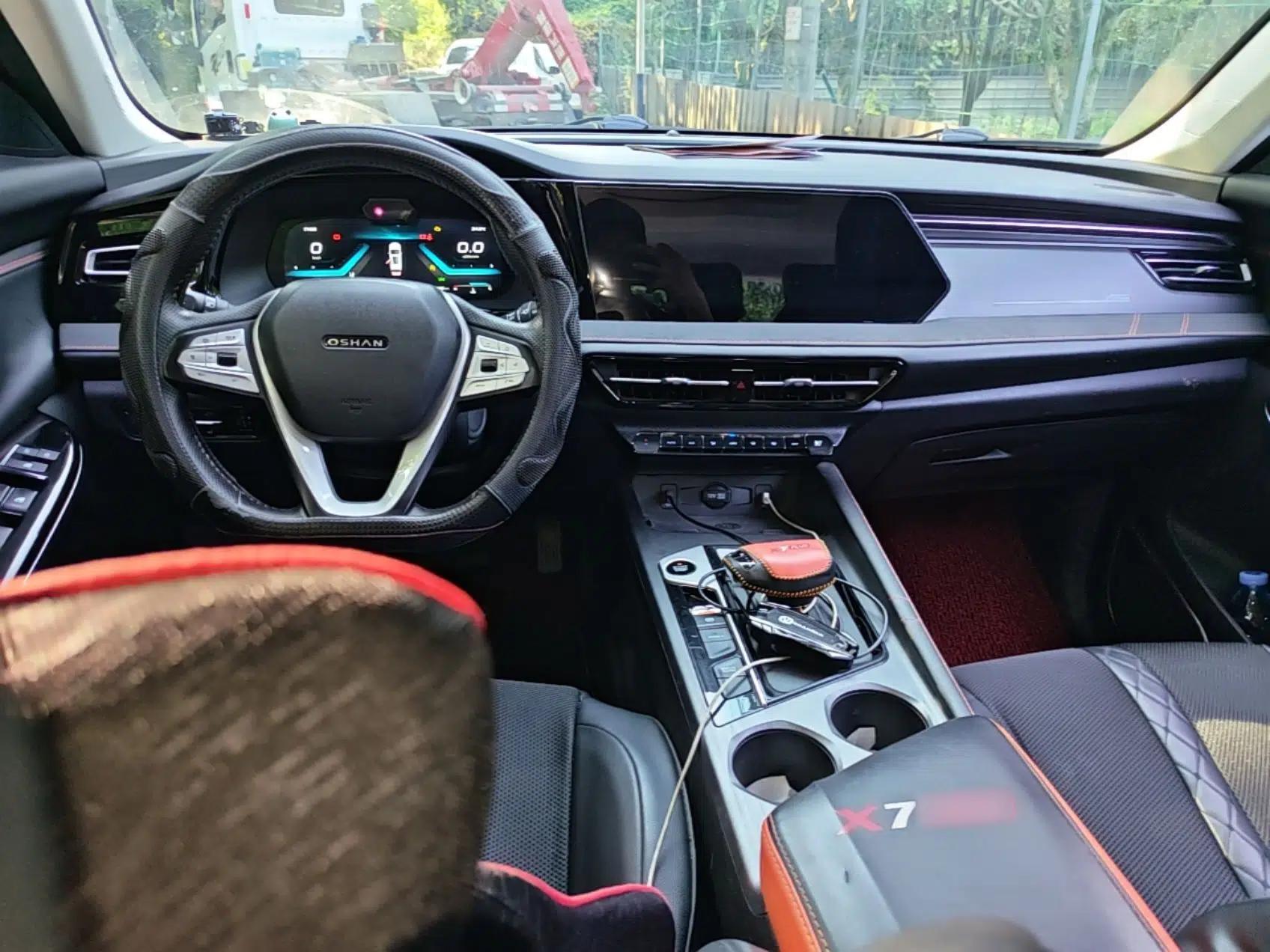CHANGAN OSHAN X7 PLUS 2022 1.5T Blue Whale Edition Automatic Geeker Flagship Model — миниатюра 9
