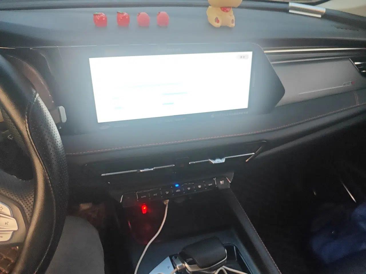 CHANGAN OSHAN X7 PLUS 2022 1.5T Blue Whale Edition Automatic Prestige Version — миниатюра 13