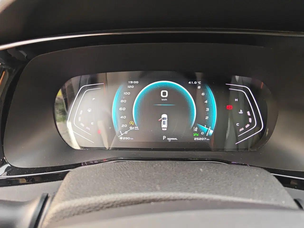 CHANGAN OSHAN X7 PLUS 2022 1.5T Blue Whale Edition Automatic ZhiZun Model — миниатюра 11