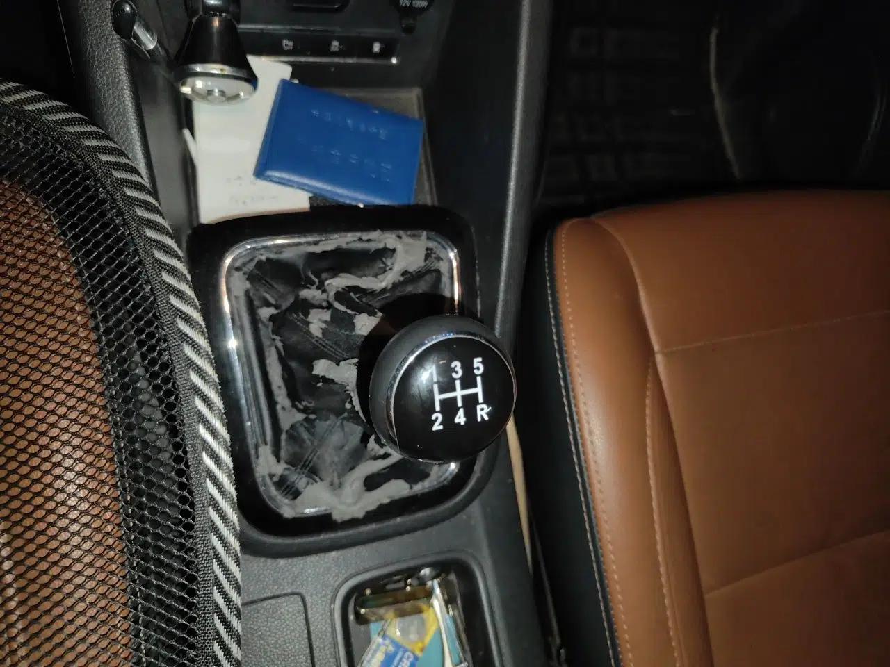 CHANGAN OSHAN CX70 2016 1.6L Manual Luxury Model — миниатюра 14
