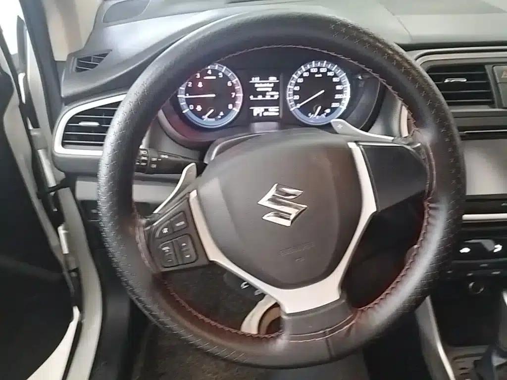 Vitara 2014 1.6L CVT 2WD Elite — миниатюра 11
