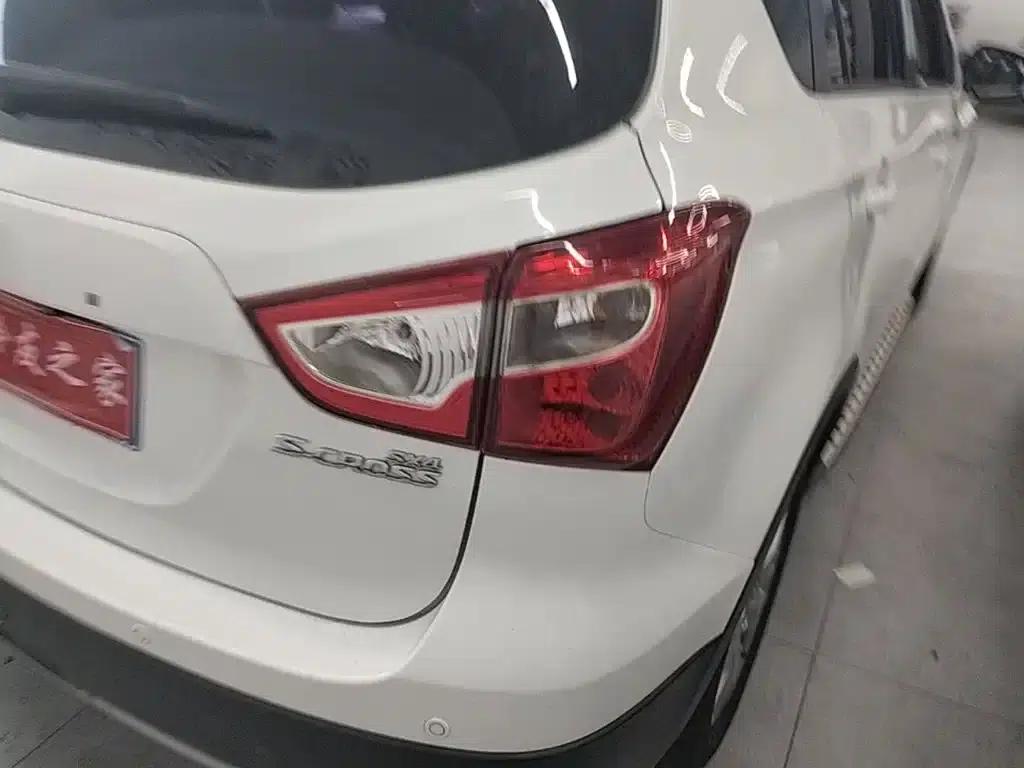 Vitara 2014 1.6L CVT 2WD Elite — миниатюра 8