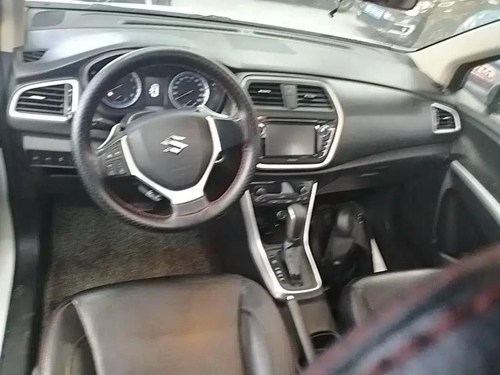 Vitara 2014 1.6L CVT 2WD Elite — миниатюра 10