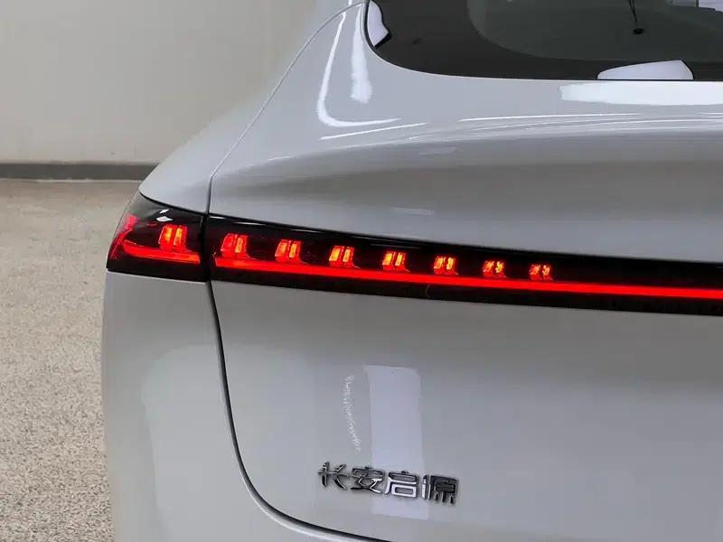 Changan Qiyuan A07 2025 Blue Whale Extended Range 140 Elite — миниатюра 10