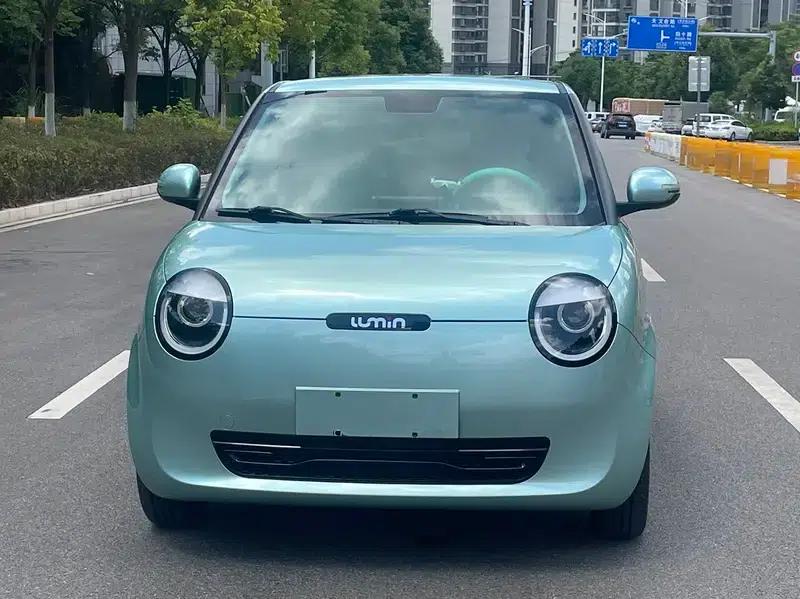 Changan Lumin 2024 Model 301km Orange Edition — миниатюра 2