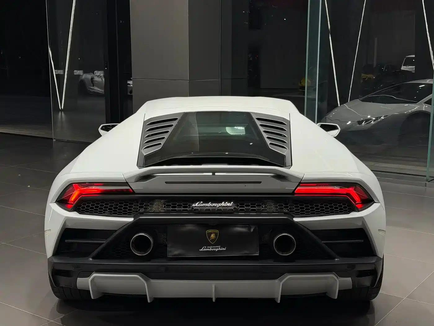 Huracán 2020 Huracán EVO RWD — миниатюра 10