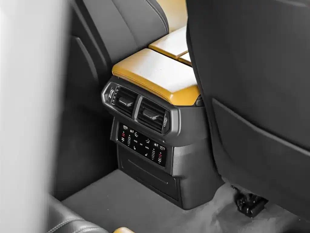 2018 Urus 4.0T V8 — миниатюра 7