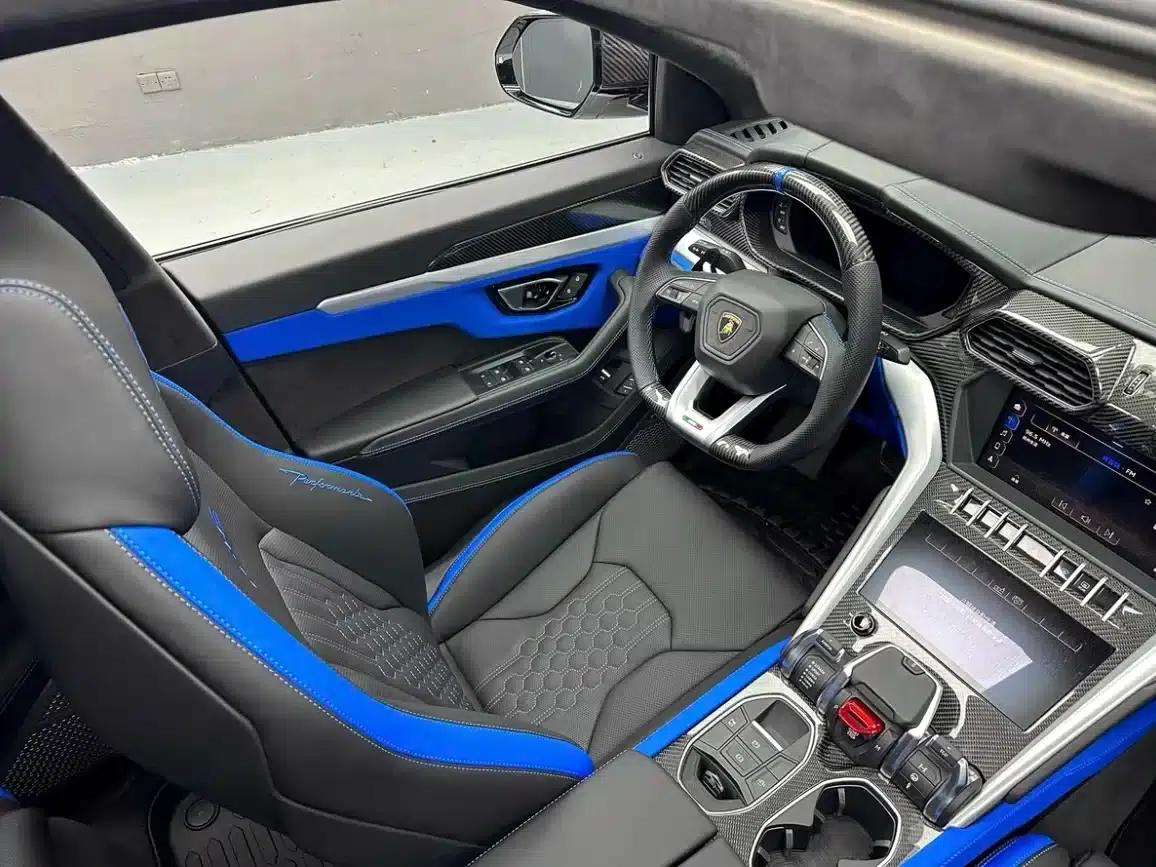2018 Urus 4.0T V8 — миниатюра 4